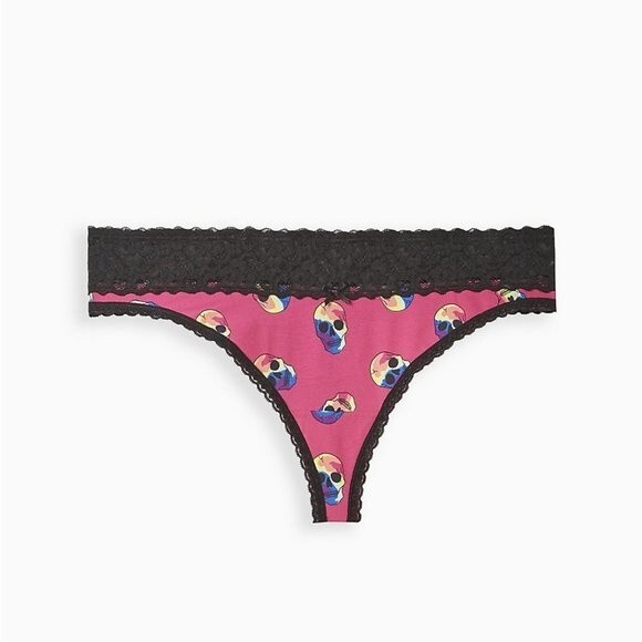 NWT Torrid 2X Rainbow Skull Cotton Mid-Rise Thong Lace Trim Panty Size 18-20 - Picture 1 of 5